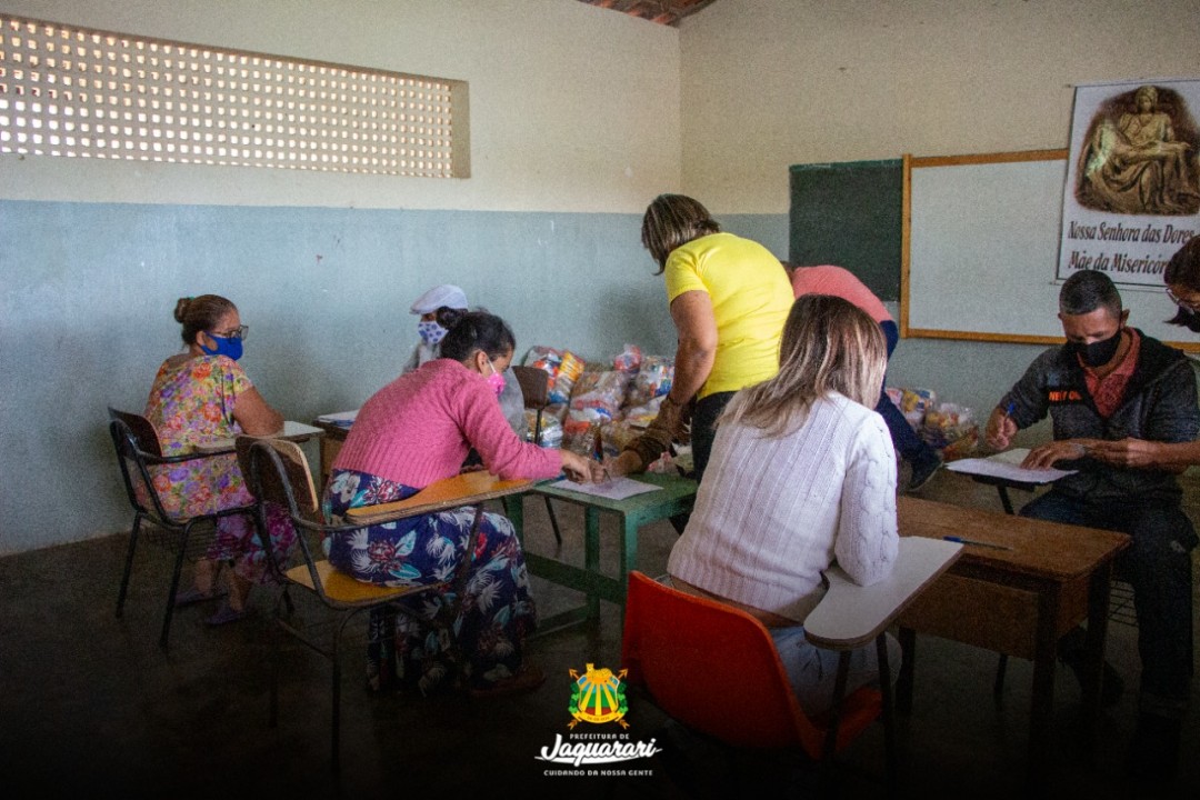Fome? Aqui Não!: Secretaria de Desenvolvimento Social  realiza entrega de cestas básicas da campanha em Gameleira