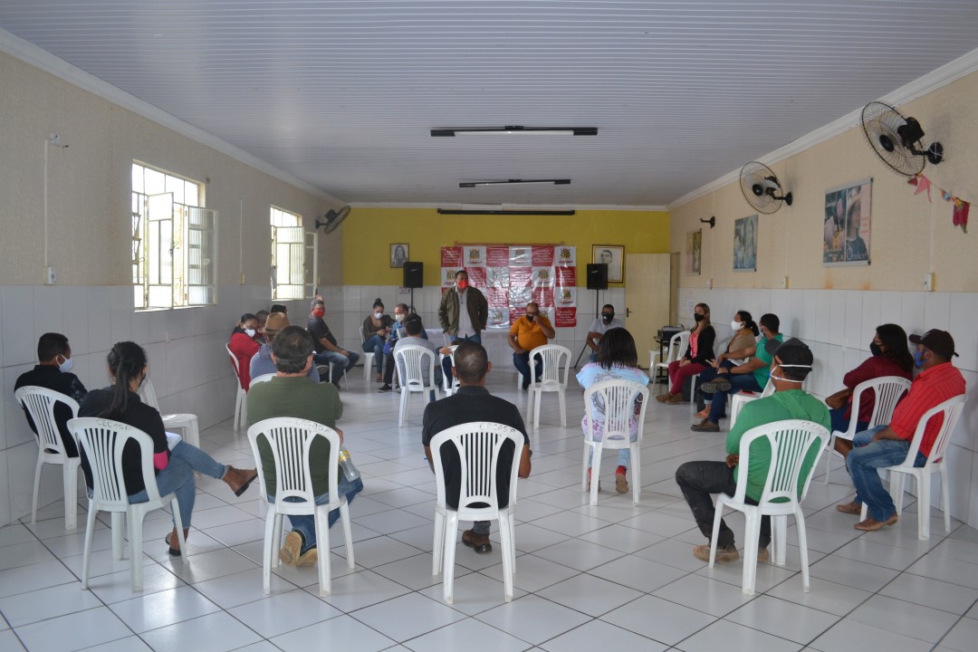 Poder Público, representantes de mineradoras e de comunidades da região de Varzinha dialogam sobre desenvolvimento socioambiental