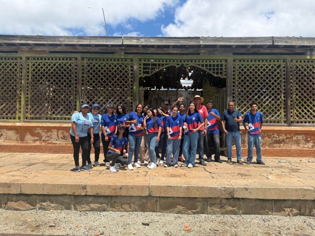 Alunos do curso técnico de Guia de Turismo realizam visita técnica a atrativos de Jaguarari